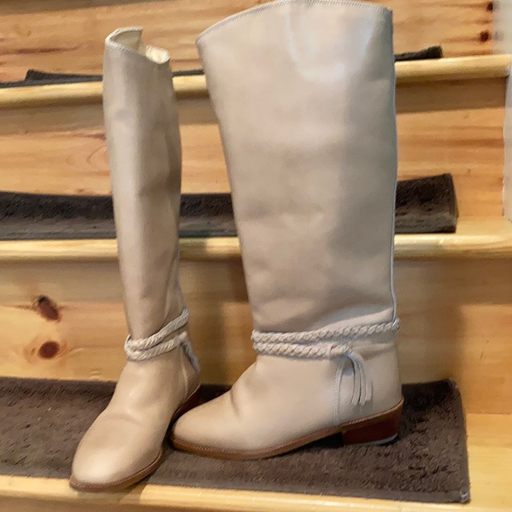 Women’s boots